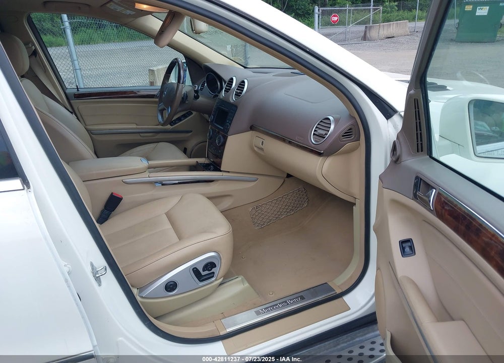 2011 MERCEDES-BENZ GL-CLASS VIN: 4JGBF7BE1BA635469