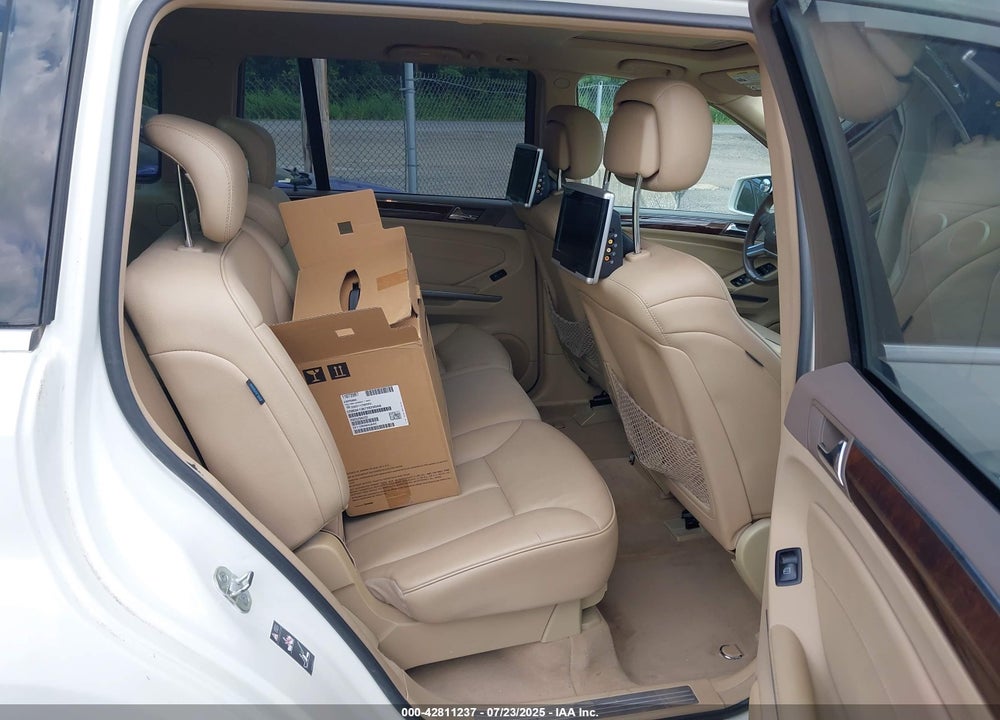 2011 MERCEDES-BENZ GL-CLASS VIN: 4JGBF7BE1BA635469