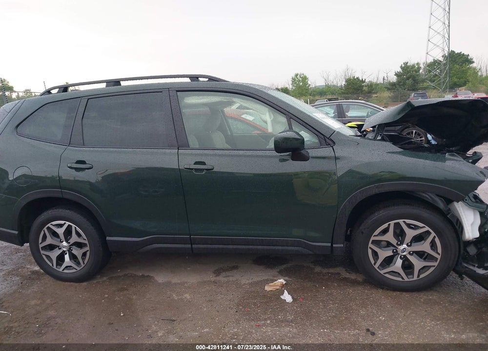 2022 SUBARU FORESTER VIN: JF2SKAEC7NH474744