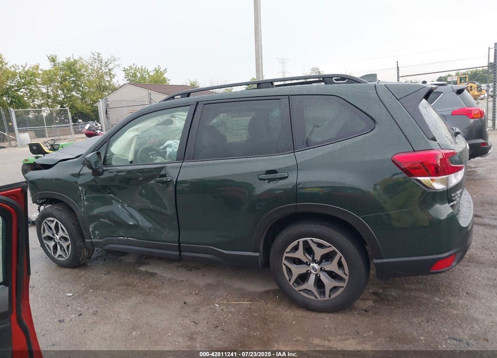 2022 SUBARU FORESTER VIN: JF2SKAEC7NH474744