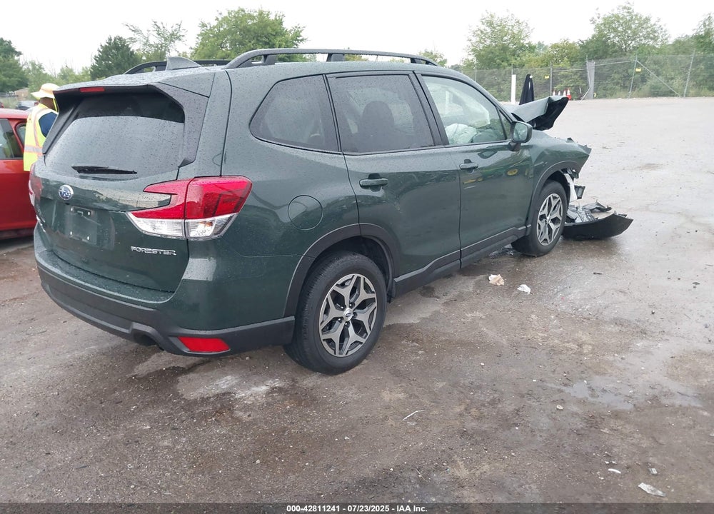 2022 SUBARU FORESTER VIN: JF2SKAEC7NH474744