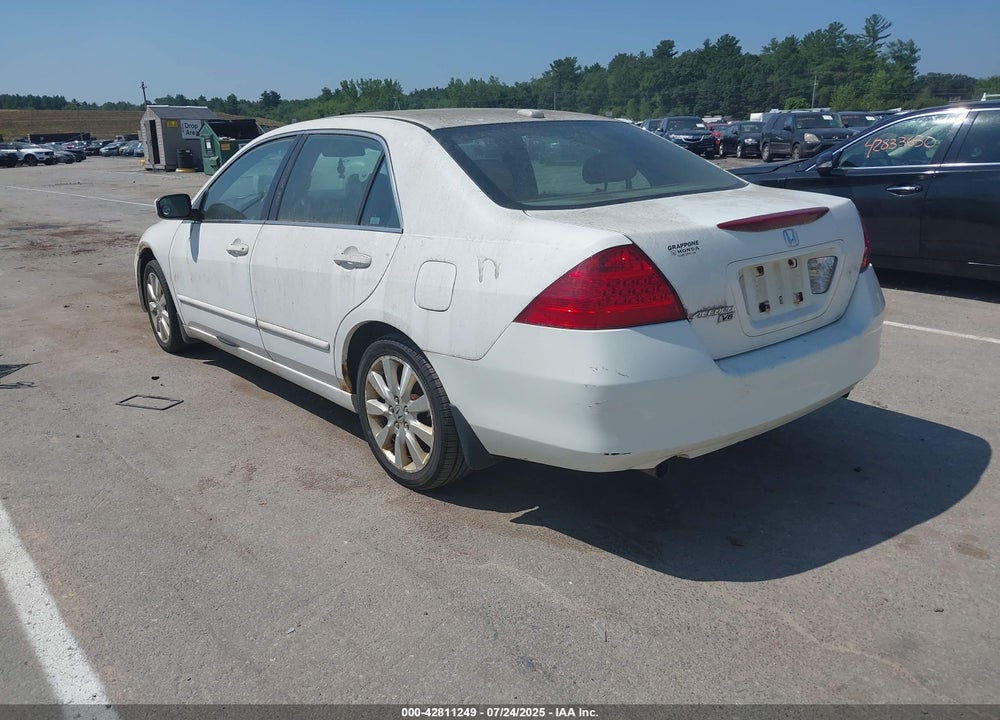 2007 HONDA ACCORD VIN: 1HGCM66557A027823