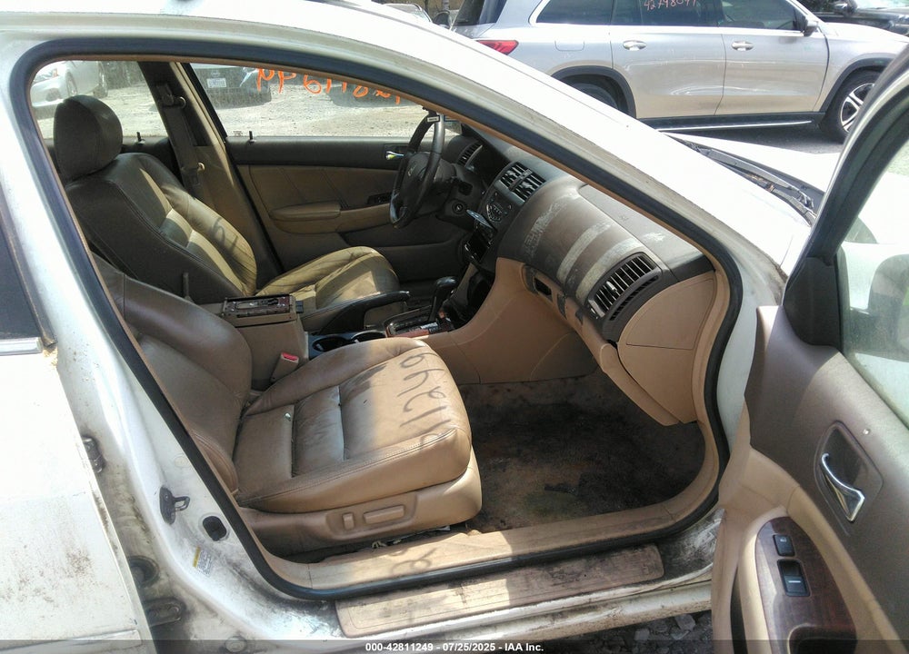 2007 HONDA ACCORD VIN: 1HGCM66557A027823