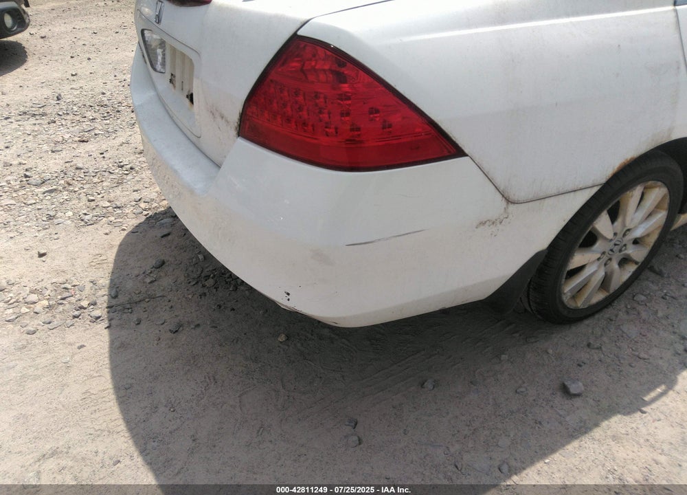 2007 HONDA ACCORD VIN: 1HGCM66557A027823