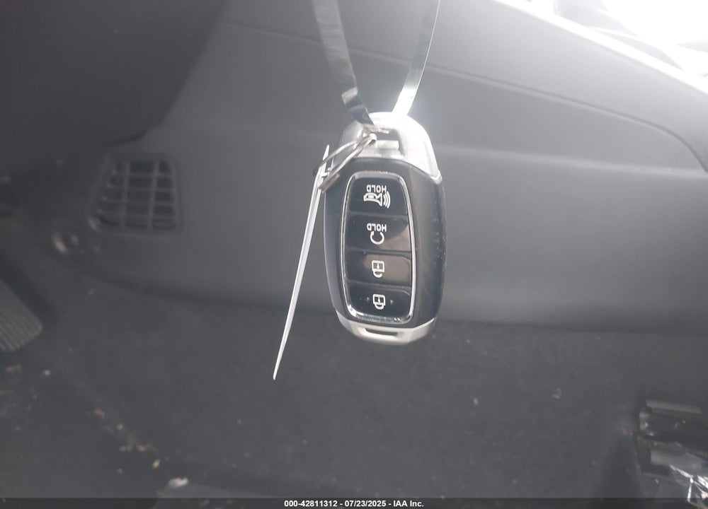 2024 HYUNDAI VENUE VIN: KMHRC8A37RU305339