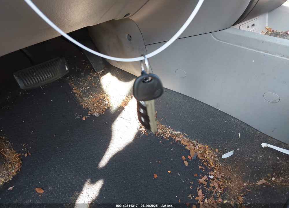 2009 KIA OPTIMA VIN: KNAGE228X95301418