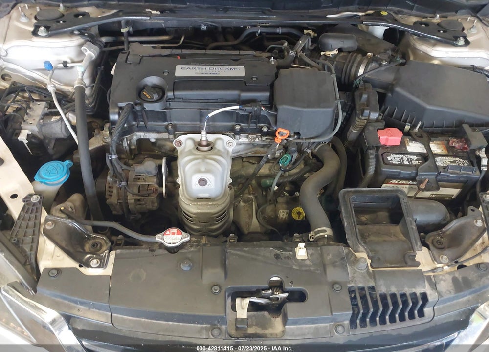 2015 HONDA ACCORD VIN: 1HGCR2F83FA036197