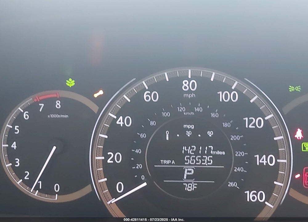2015 HONDA ACCORD VIN: 1HGCR2F83FA036197