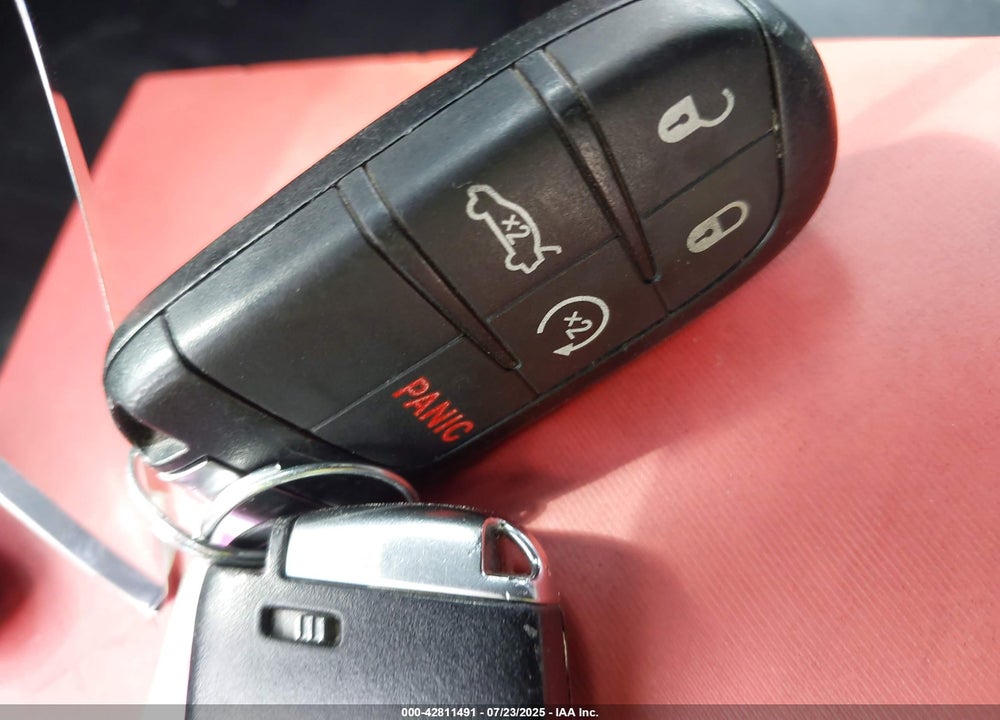 2014 CHRYSLER 300 VIN: 2C3CCAGG2EH374534