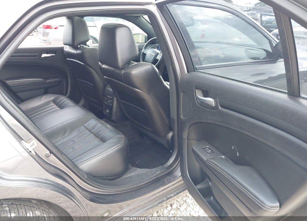 2014 CHRYSLER 300 VIN: 2C3CCAGG2EH374534