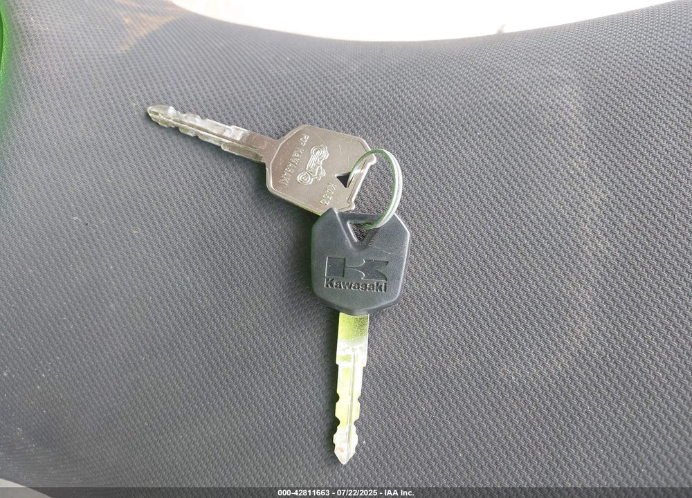 2008 KAWASAKI EX250 J VIN: JKAEXMJ118DA11395