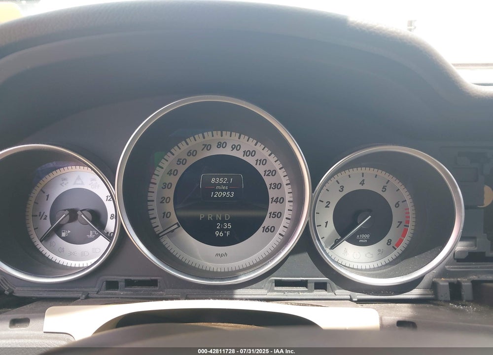 2013 MERCEDES-BENZ C CLASS VIN: WDDGJ4HB5DG076888