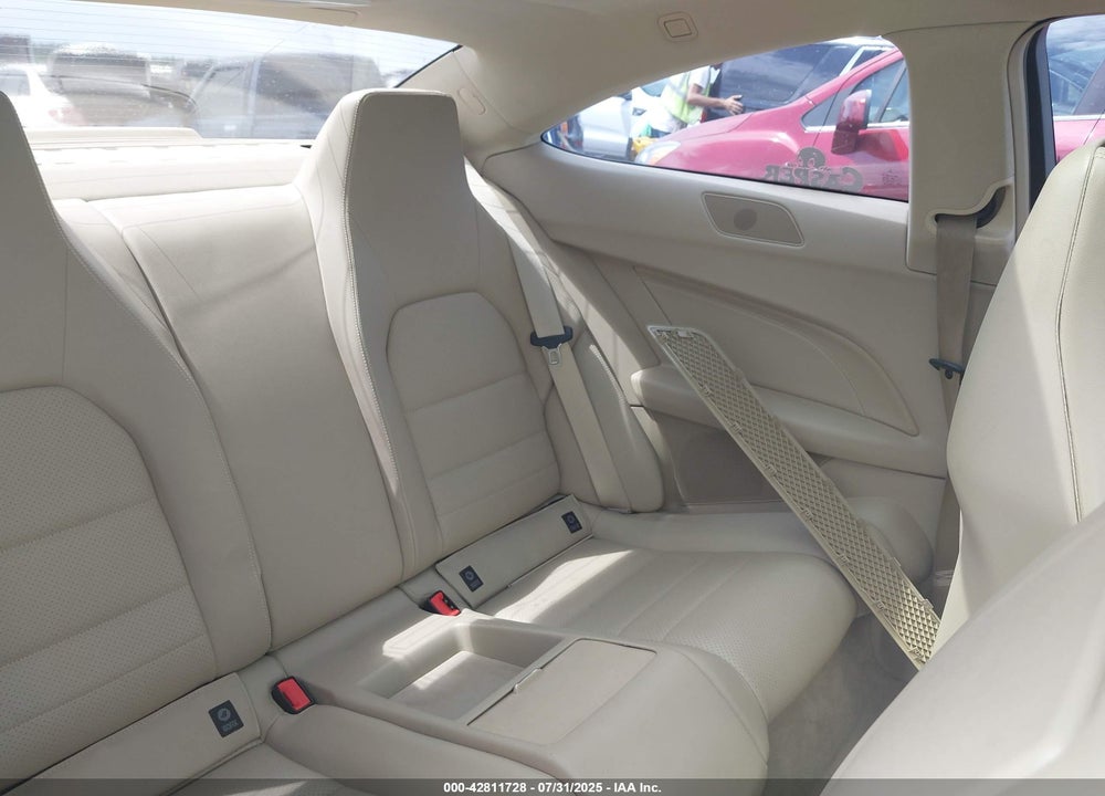 2013 MERCEDES-BENZ C CLASS VIN: WDDGJ4HB5DG076888