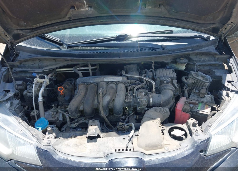 2015 HONDA FIT VIN: 3HGGK5H5XFM757095