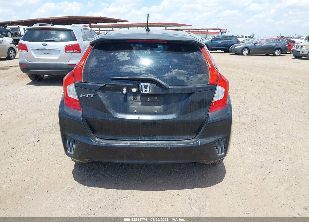 2015 HONDA FIT VIN: 3HGGK5H5XFM757095