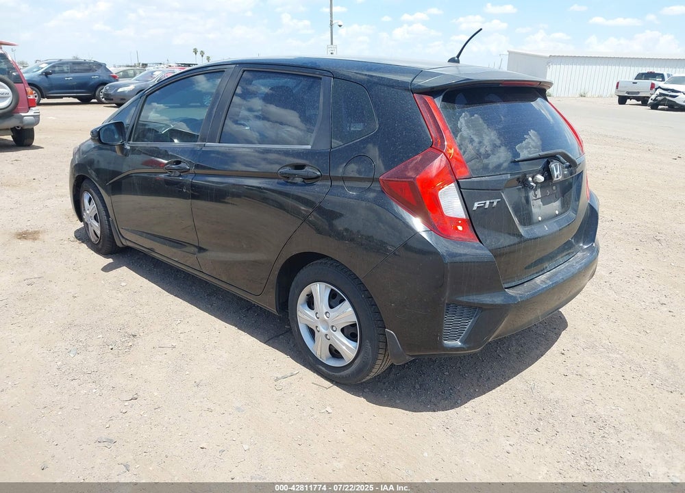 2015 HONDA FIT VIN: 3HGGK5H5XFM757095