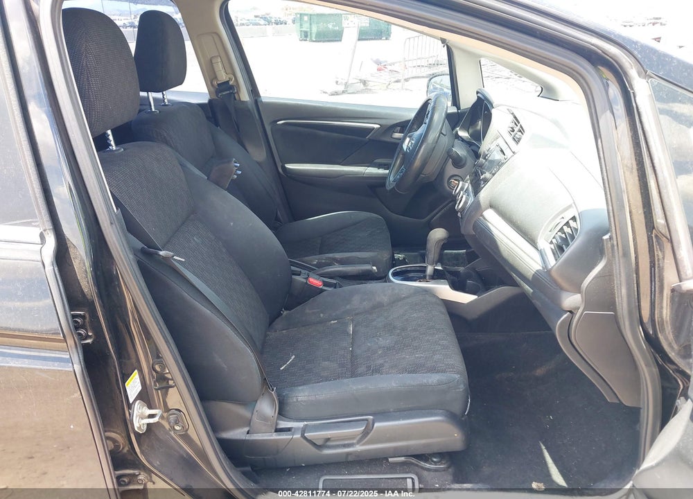 2015 HONDA FIT VIN: 3HGGK5H5XFM757095
