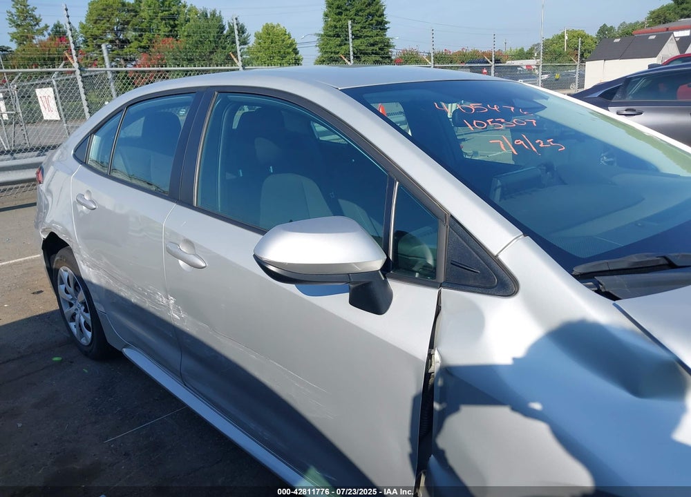 2024 TOYOTA COROLLA LE VIN: 5YFB4MDE2RP105037