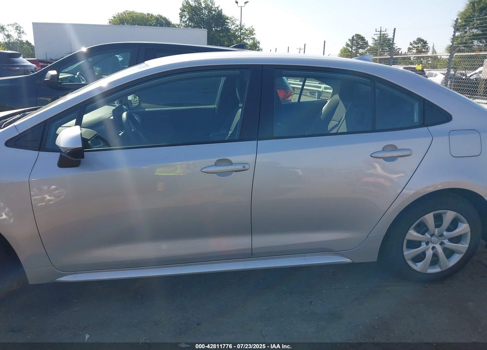 2024 TOYOTA COROLLA LE VIN: 5YFB4MDE2RP105037