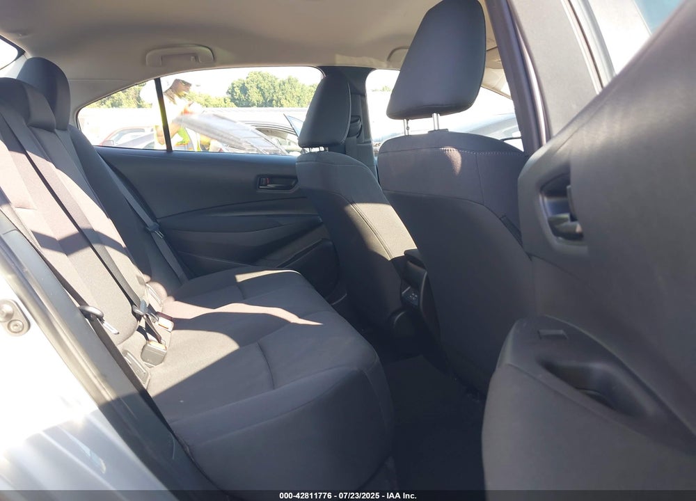2024 TOYOTA COROLLA LE VIN: 5YFB4MDE2RP105037