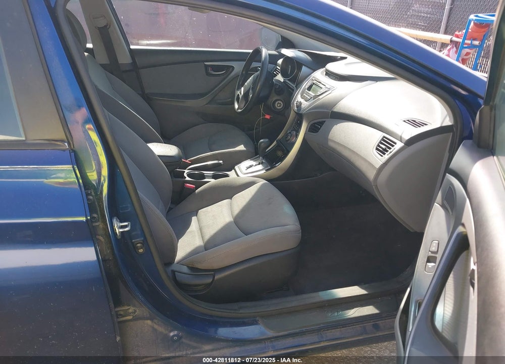 2013 HYUNDAI ELANTRA VIN: KMHDH4AE4DU591875