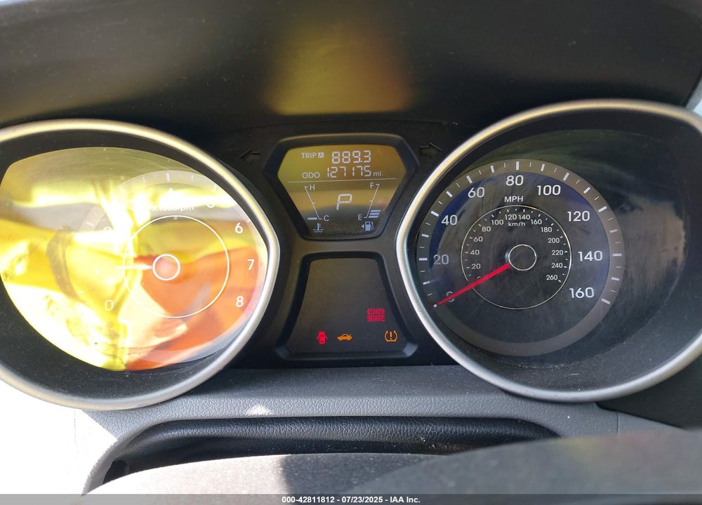 2013 HYUNDAI ELANTRA VIN: KMHDH4AE4DU591875