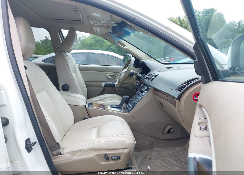 2011 VOLVO XC90 VIN: YV4952CZ5B1587076