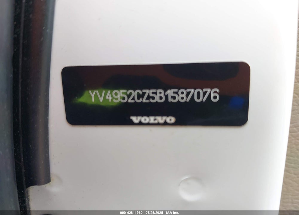 2011 VOLVO XC90 VIN: YV4952CZ5B1587076