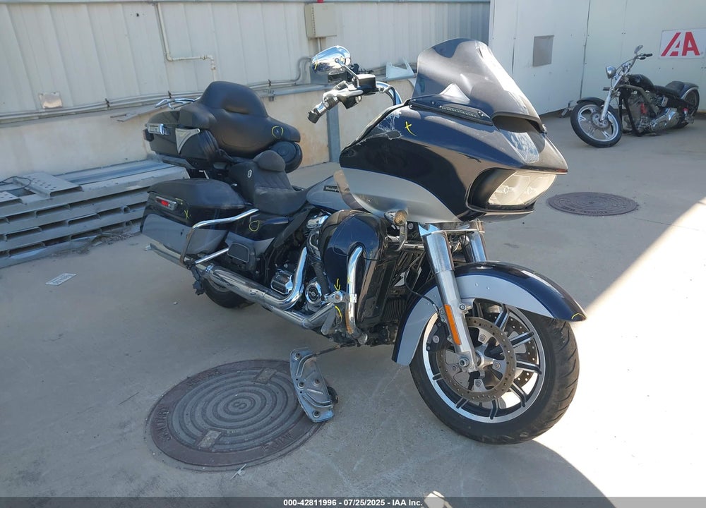 2019 HARLEY-DAVIDSON FLTRU VIN: 1HD1KGF13KB640829