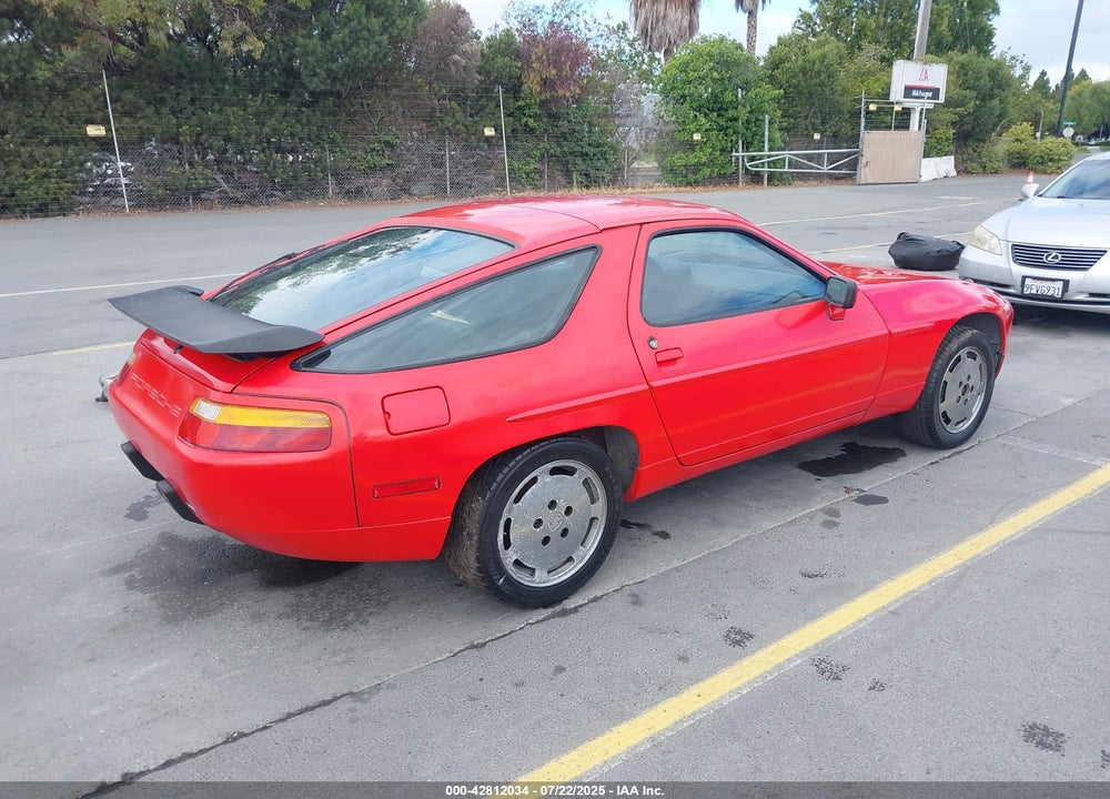 1987 PORSCHE 928 S VIN: WP0JB0920HS860614
