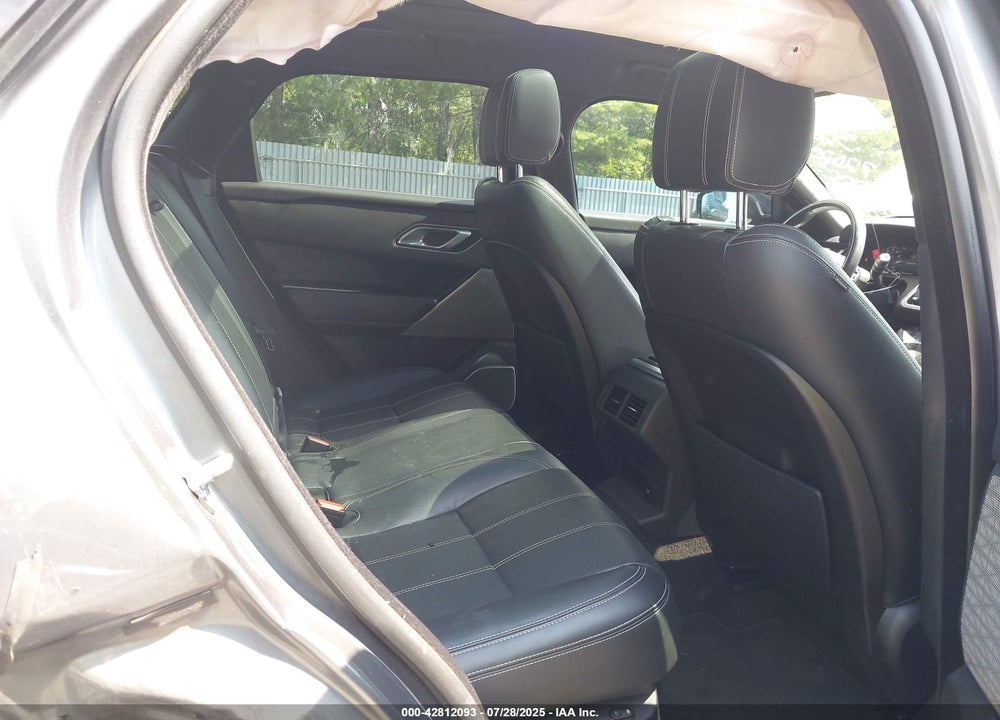 2018 LAND ROVER RANGE ROVER VELAR VIN: SALYL2RV4JA752471