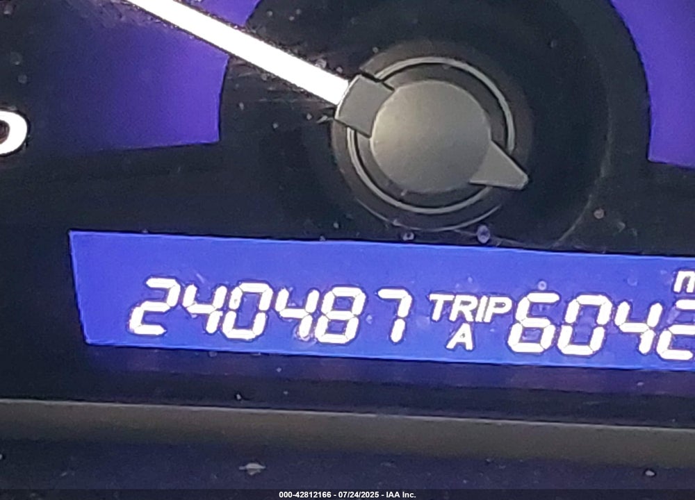 2010 HONDA CIVIC VIN: 19XFA4F52AE000060