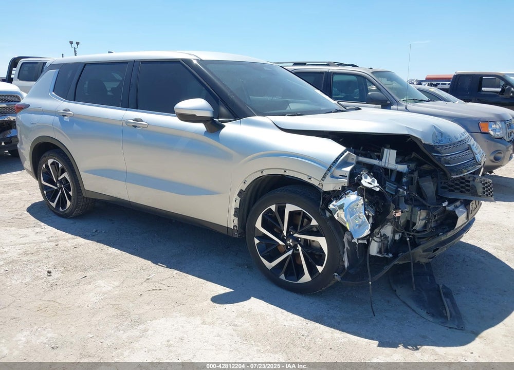 2022 MITSUBISHI OUTLANDER ES 2.5 S-AWC VIN: JA4J4TA88NZ075881