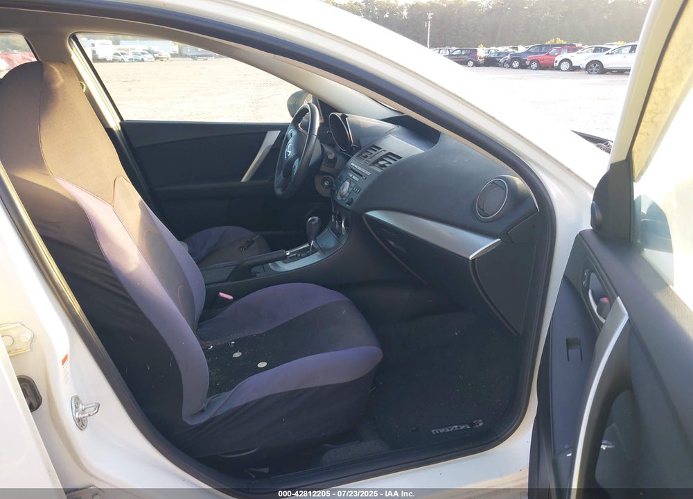 2011 MAZDA 3 VIN: JM1BL1K58B1361729