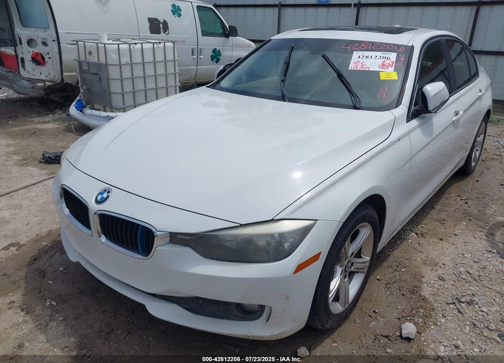 2014 BMW 3 SERIES VIN: WBA3B1G50ENS77558