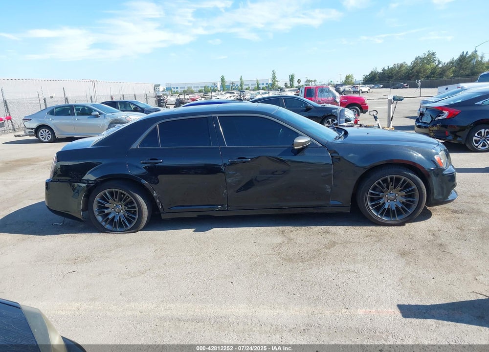 2013 CHRYSLER 300 VIN: 2C3CCADGXDH735981