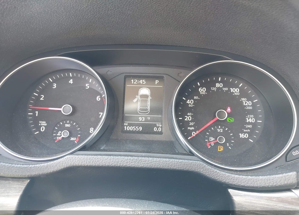 2017 VOLKSWAGEN PASSAT VIN: 1VWBT7A38HC021817