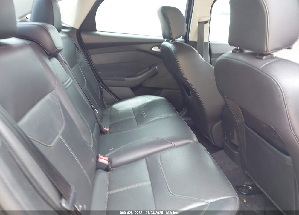 2015 FORD FOCUS VIN: 1FADP3F20FL319371