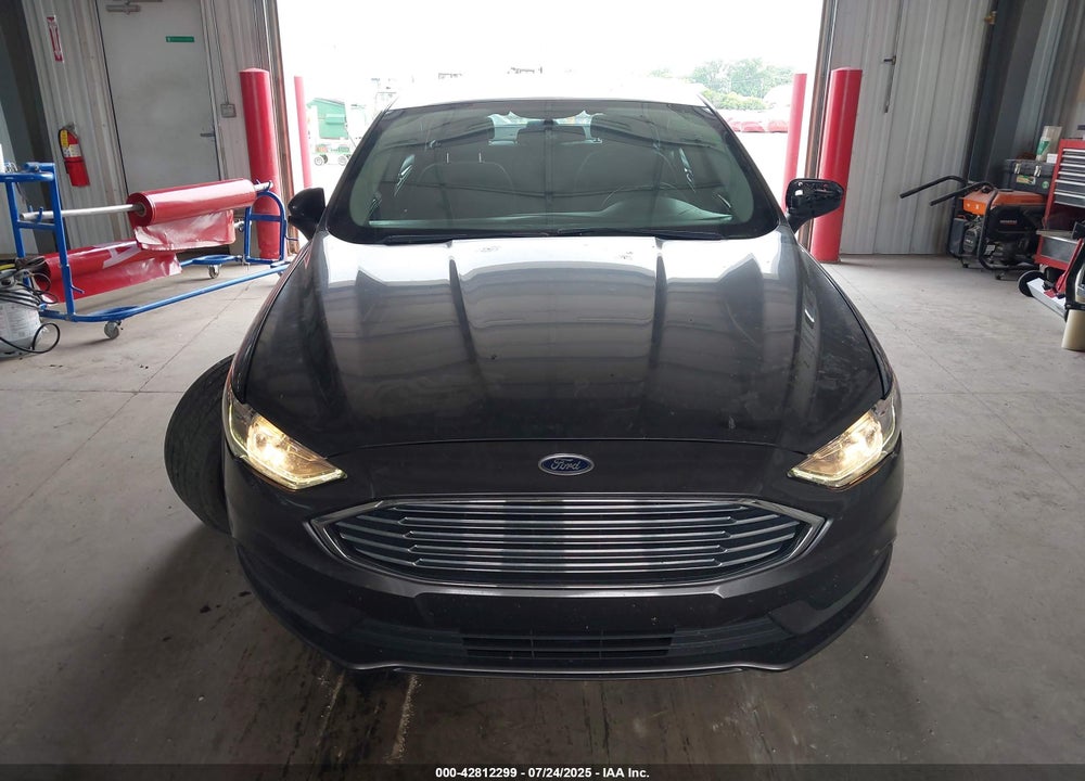 2017 FORD FUSION VIN: 3FA6P0LUXHR381913