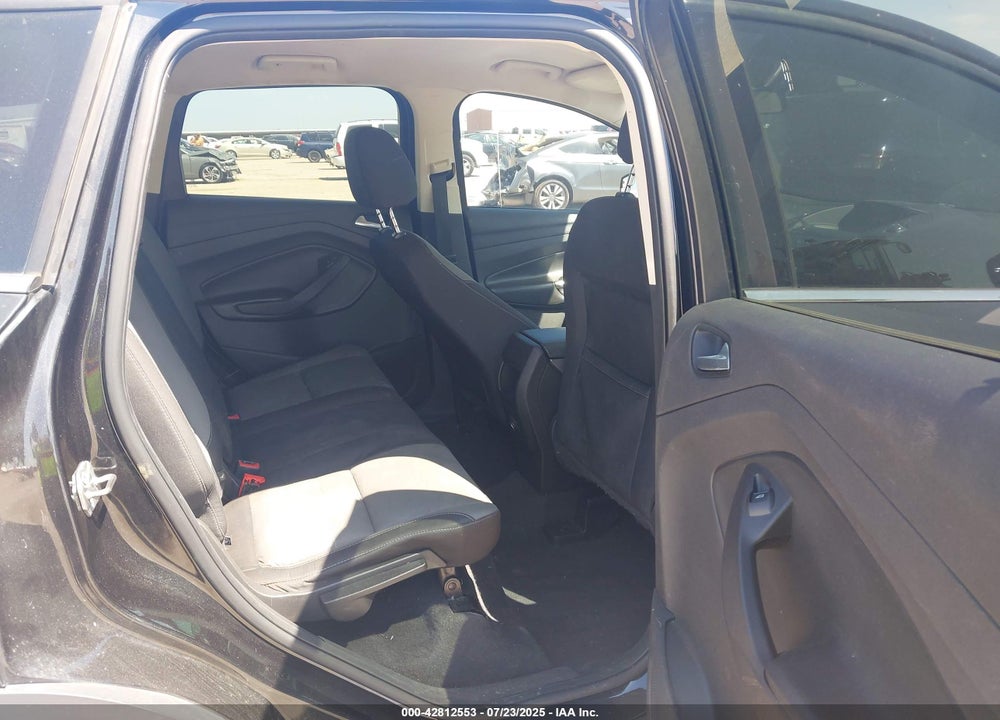 2015 FORD ESCAPE VIN: 1FMCU0GX7FUC61028