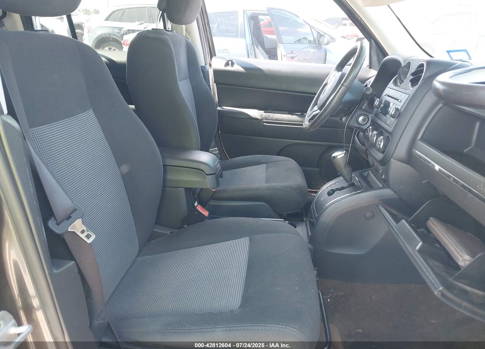 2017 JEEP PATRIOT VIN: 1C4NJPFB0HD103086