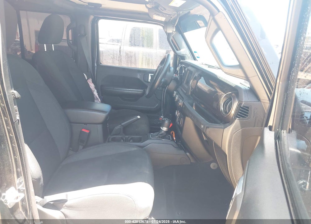 2019 JEEP WRANGLER UNLIMITED SPORT ALTITUDE 4X4 VIN: 1C4HJXDG8KW651005