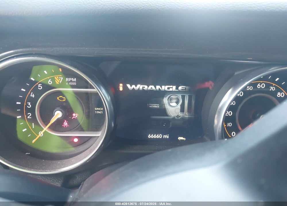2019 JEEP WRANGLER UNLIMITED SPORT ALTITUDE 4X4 VIN: 1C4HJXDG8KW651005