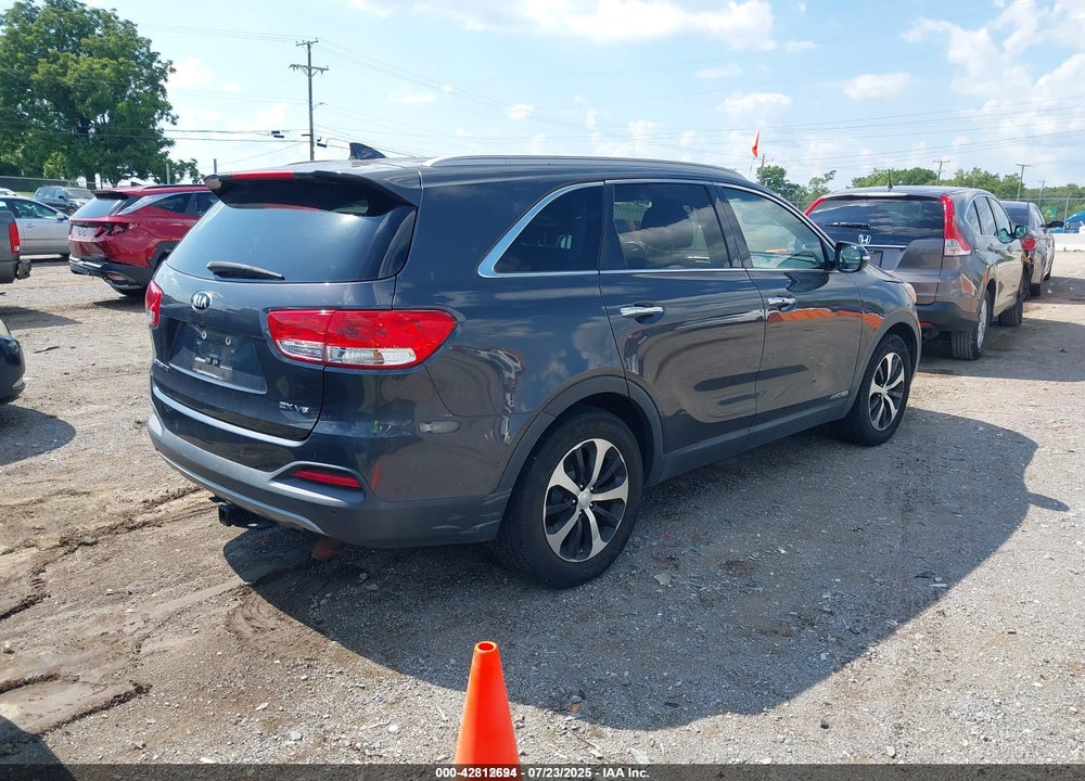 2017 KIA SORENTO VIN: 5XYPHDA51HG249809