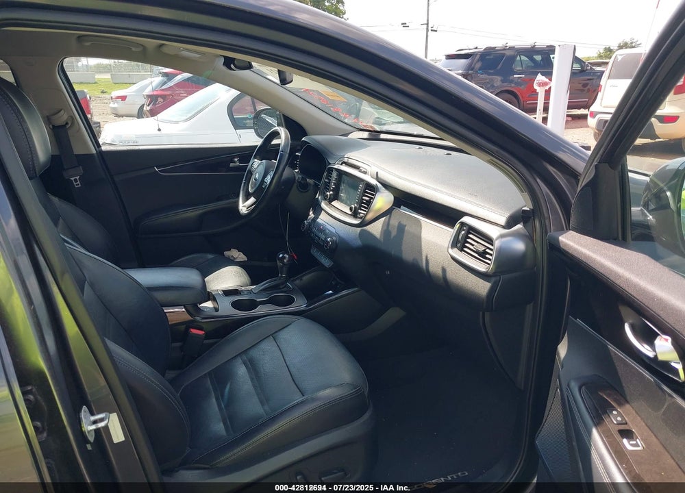 2017 KIA SORENTO VIN: 5XYPHDA51HG249809