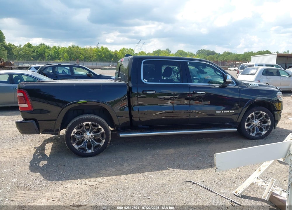 2022 RAM 1500 VIN: 1C6SRFKT8NN240777