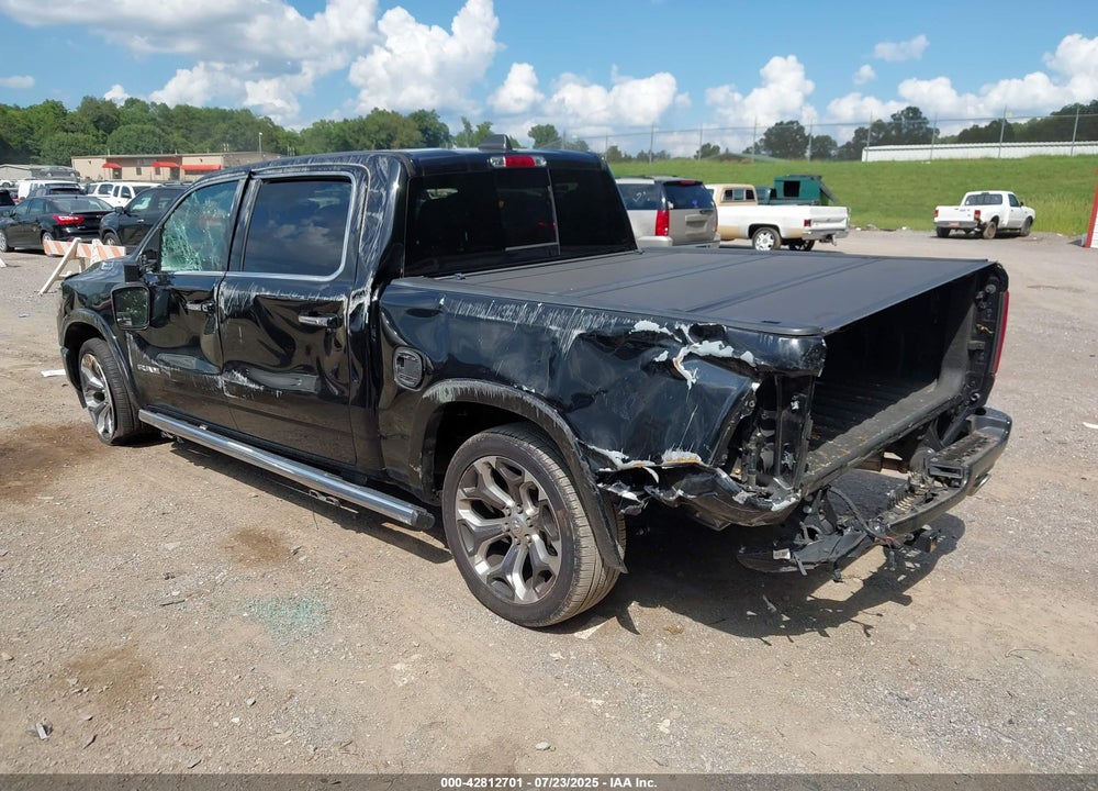 2022 RAM 1500 VIN: 1C6SRFKT8NN240777