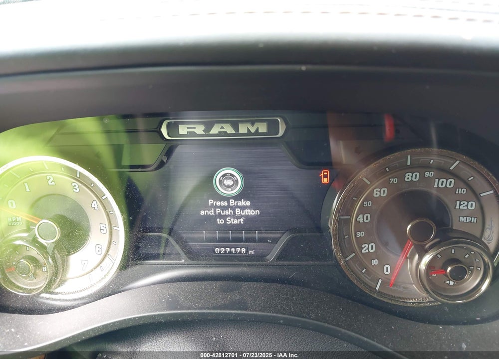 2022 RAM 1500 VIN: 1C6SRFKT8NN240777
