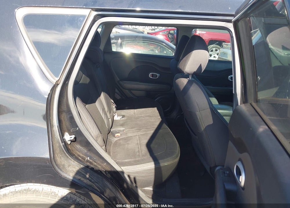 2014 KIA SOUL VIN: KNDJN2A27E7100564