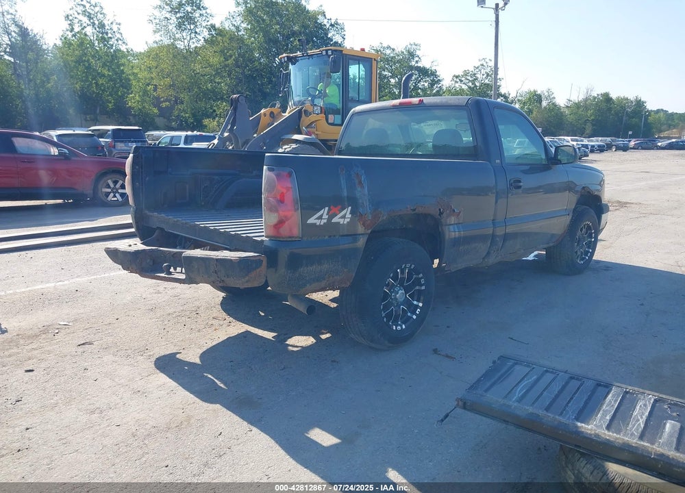 2005 CHEVROLET SILVERADO 1500 WORK TRUCK VIN: 1GCEK14V05Z204277
